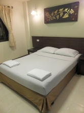 Rambuttri Village Hotel